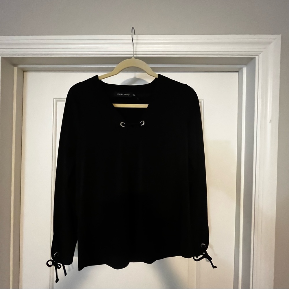 Ivanka Trump black blouse Small